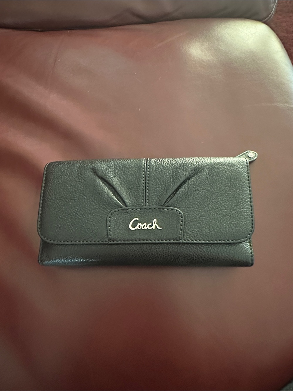 Vintage Coach Black Leather Zip Continental Wallet with Silver Logo